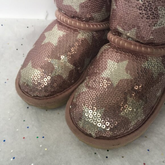 Ugg Kids Classic Short Suede Pink Sequin Stars Boot II - Size 6 Shearling Lined - Picture 6 of 11